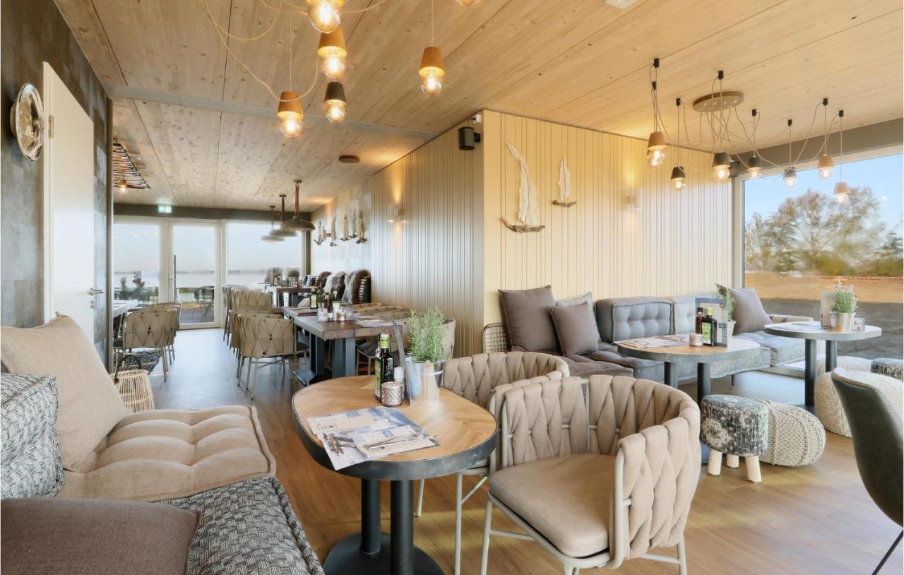 Amazing home in Lembruch-Dmmer See with 3 Bedrooms, WiFi&Indoor swimming pool Buitenkant foto
